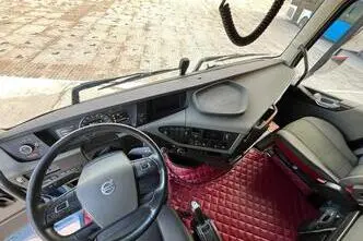 Volvo FH 540 8x4, 405 kW, diesel, automatic
