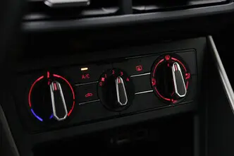 Volkswagen Polo, 1.0, 66 kW, cng, механическая, передний привод