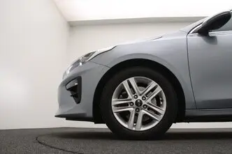Kia cee'd / Ceed, 1.0, 88 kW, гибрид, автомат, передний привод
