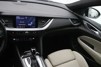 Opel Insignia, 2.0, 128 kW, diesel, automatic, front-wheel drive