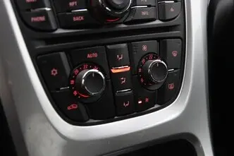 Opel Astra, 1.4, 103 kW, бензин, механическая, передний привод