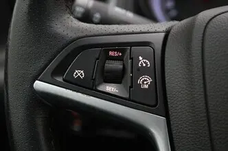 Opel Astra, 1.4, 103 kW, бензин, механическая, передний привод