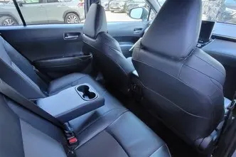 Toyota Corolla Cross, 2.0, 112 kW, гибрид, автомат, передний привод