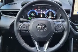 Toyota Corolla Cross, 2.0, 112 kW, гибрид, автомат, передний привод