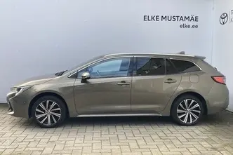 Toyota Corolla, 1.8, 72 kW, гибрид, автомат, передний привод