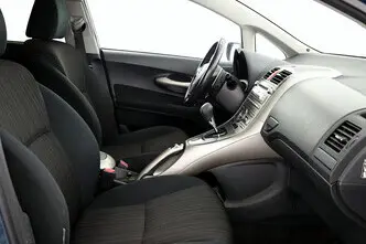 Toyota Auris, 1.6, 123 kW, petrol, automatic, front-wheel drive