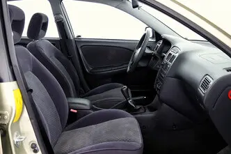 Toyota Avensis, 1.6, 110 kW, petrol+lpg, manual, front-wheel drive