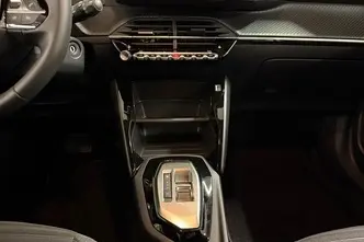 Peugeot 2008, 1.2, 96 kW, бензин, автомат, передний привод