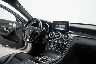 Mercedes-Benz C 350, 2.0, 205 kW, automaat, tagavedu
