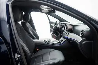 Mercedes-Benz E 350, 2.0, 210 kW, автомат, задний привод