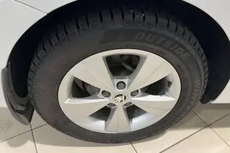 Škoda Octavia, 1.0, 81 kW, гибрид, автомат, передний привод