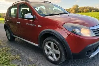 Dacia Sandero, 1.5, 65 kW, diesel, manual, front-wheel drive