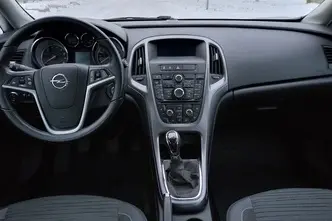 Opel Astra, 1.4, 103 kW, petrol, manual, front-wheel drive