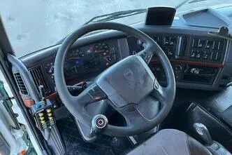 Volvo FM 440 6x2*4, 324 kW, дизель, автомат