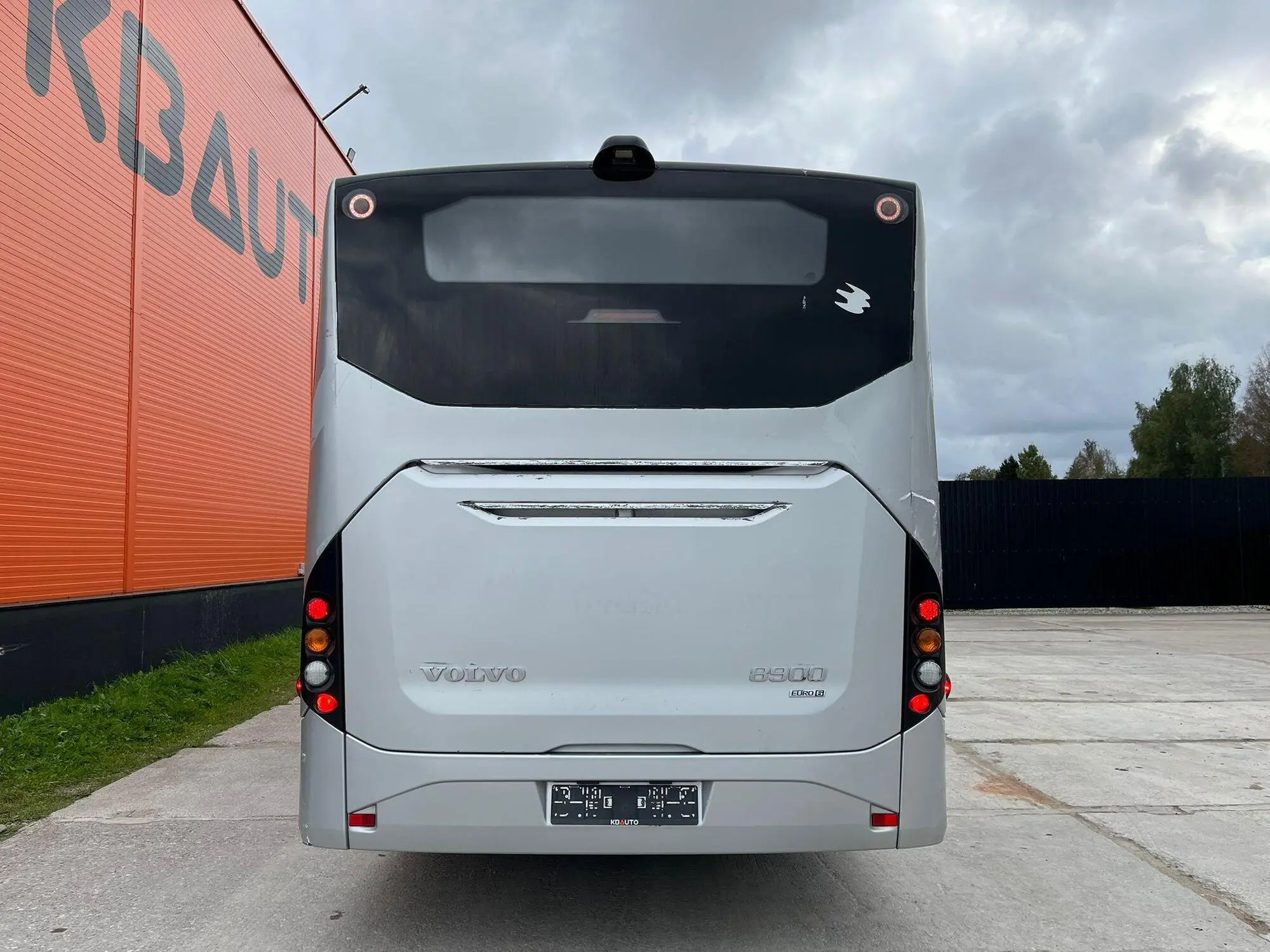 Volvo B8R 8900 LE 6x2*4, 240 kW, diesel, automatic