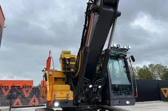 Volvo EC 300 E, 180 kW, diesel