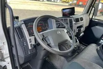 Volvo FL 250 4x2, 184 kW, дизель, автомат