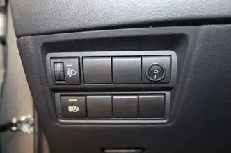 Toyota Yaris, 1.5, 68 kW, гибрид, автомат, передний привод