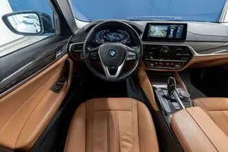 BMW 520, 2.0, 135 kW, бензин, автомат, задний привод