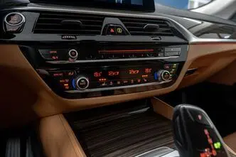 BMW 520, 2.0, 135 kW, бензин, автомат, задний привод