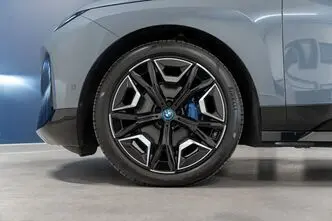 BMW iX, 385 kW, elekter, automaat, nelikvedu
