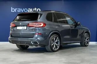 BMW X5, 3.0, 290 kW, гибрид, автомат, полный привод