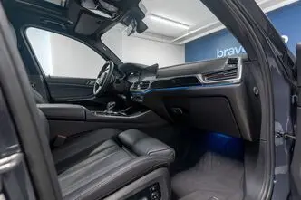 BMW X5, 3.0, 290 kW, гибрид, автомат, полный привод