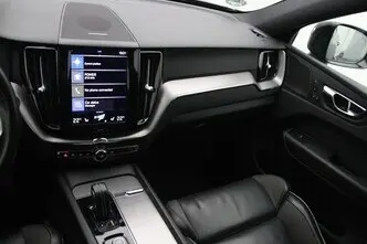 Volvo XC60, 2.0, 184 kW, гибрид, автомат, передний привод