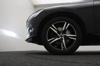 Volvo XC60, 2.0, 184 kW, гибрид, автомат, передний привод