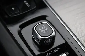 Volvo XC60, 2.0, 184 kW, гибрид, автомат, передний привод