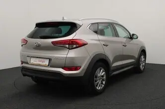 Hyundai Tucson, 1.6, 97 kW, petrol, manual, front-wheel drive