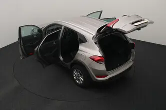Hyundai Tucson, 1.6, 97 kW, petrol, manual, front-wheel drive