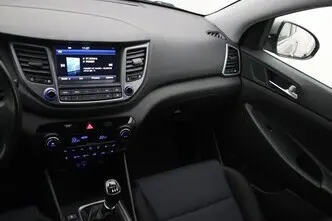 Hyundai Tucson, 1.6, 97 kW, petrol, manual, front-wheel drive