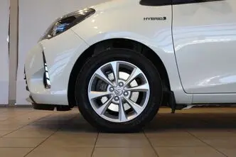 Toyota Yaris, 1.5, 54 kW, hybrid, automatic, front-wheel drive