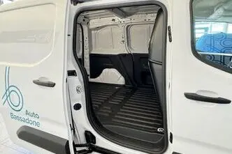Peugeot Partner, 1.5, 75 kW, diesel, manual, front-wheel drive