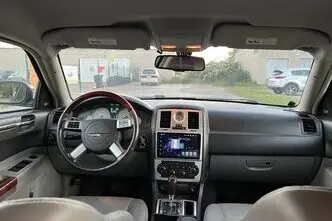 Chrysler 300C, 3.0, 160 kW, diisel, automaat, tagavedu
