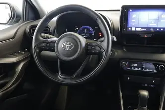 Toyota Yaris, 1.5, 68 kW, hybrid, automatic, front-wheel drive