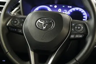 Toyota Corolla, 2.0, 112 kW, гибрид, автомат, полный привод