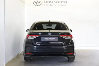 Toyota Corolla, 1.8, 72 kW, гибрид, автомат, передний привод