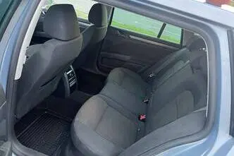 Škoda Superb, 1.8, 118 kW, bensiin, manuaal, esivedu