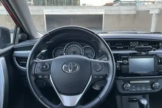 Toyota Corolla, 1.6, 97 kW, bensiin, automaat, esivedu