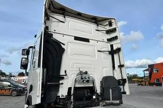 Renault T 520, 390 kW, diesel, automatic