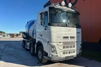 Volvo FH 500 8x4, 375 kW, diesel, automatic