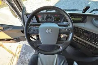 Volvo FH 500 8x4, 375 kW, diesel, automatic