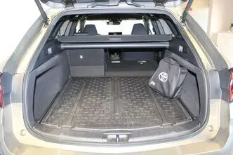 Toyota Corolla, 1.8, 72 kW, hübriid, automaat, esivedu