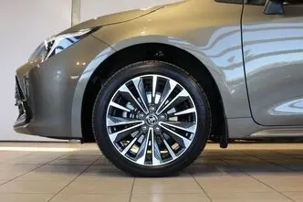 Toyota Corolla, 1.8, 72 kW, hübriid, automaat, esivedu