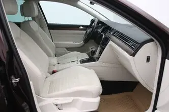 Volkswagen Passat, 1.8, 132 kW, petrol, automatic, front-wheel drive