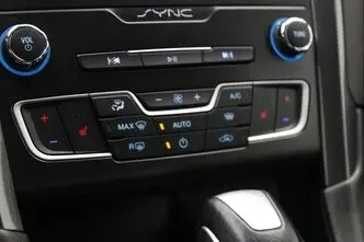 Ford Mondeo, 2.0, 103 kW, hybrid, automatic, front-wheel drive