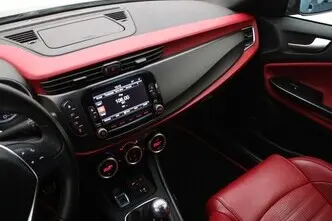 Alfa Romeo Giulietta, 2.0, 110 kW, diesel, manual, front-wheel drive