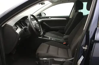 Volkswagen Passat, 1.6, 88 kW, diisel, automaat, esivedu